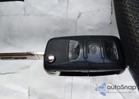 2007 Volkswagen New Beetle 2.5 from USA, damaged, VIN 3VWRF31Y17M411374